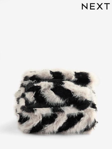 Black/White Zig Faux Fur Throw (F11190) | £65 - £105