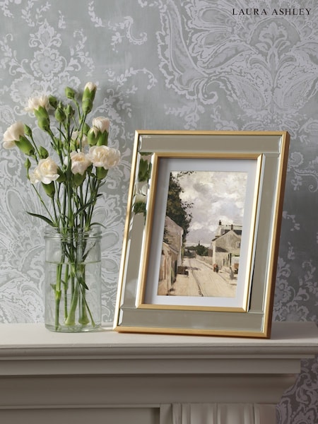 Laura Ashley Gold Leaf Clemence Photo Frame (F19289) | £20
