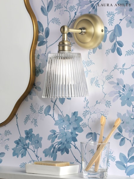 Laura Ashley Antique Brass Callaghan 1 Wall Light (F19304) | £70