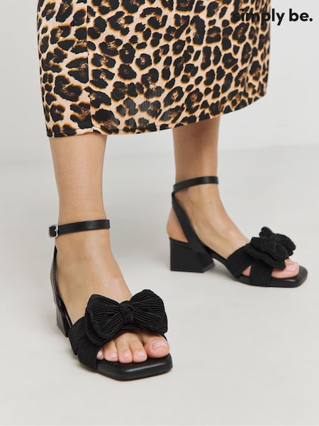 Simply Be Black Double Bow Low Block Heels In Extra Wide Fit (F19763) | £37