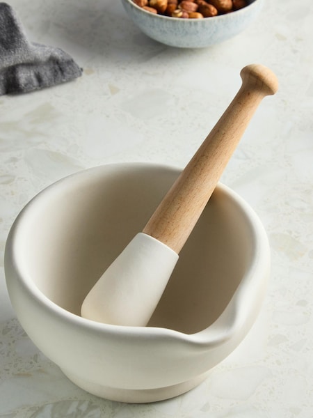 Milton Brook White Size 3 Pestle and Mortar Set (F20769) | £40