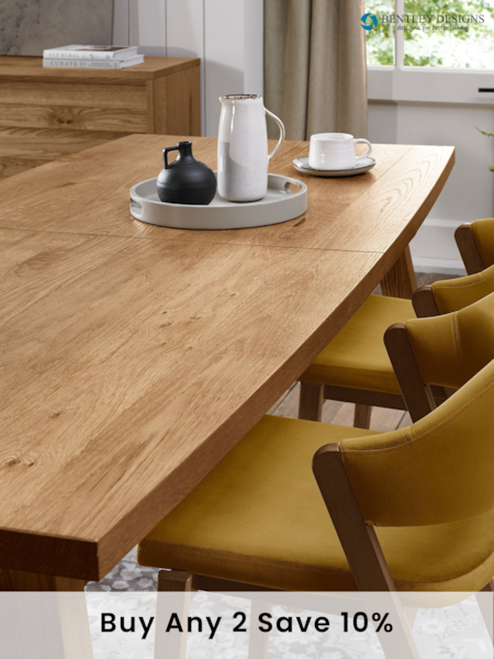 Bentley Designs Oak Camden Rustic Oak 4-6 Extenable Dining Table (F23237) | £1,200