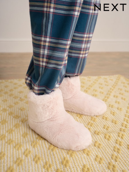 Pink Faux Fur Slippers Boots (F23322) | £13 - £17