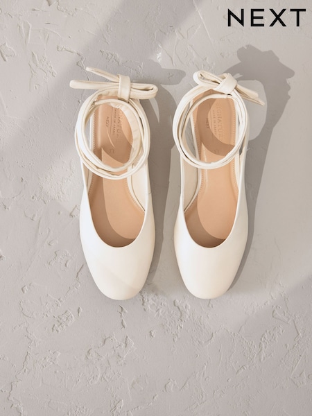 Bone Signature Premium Leather Wrap Up Balllerina Flats (F24221) | £50