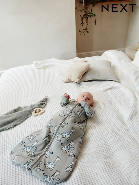 Green 2.5 TOG Removable Sleeve Sleep Bag (F24712) | £28 - £32