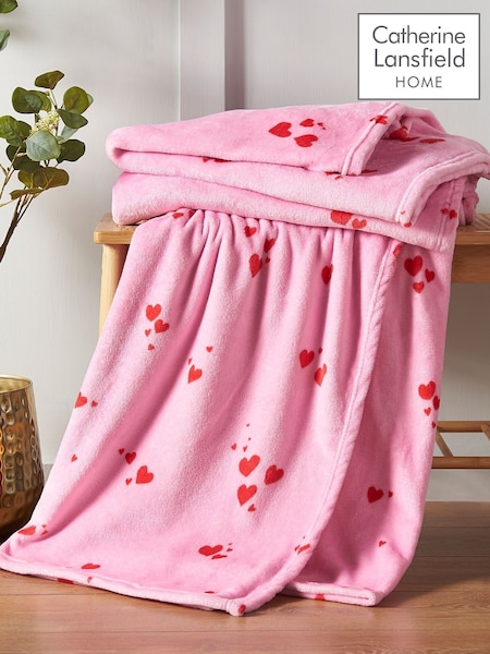 Catherine Lansfield Pink Large Heart Cosy Fleece Throw (F24766) | £22