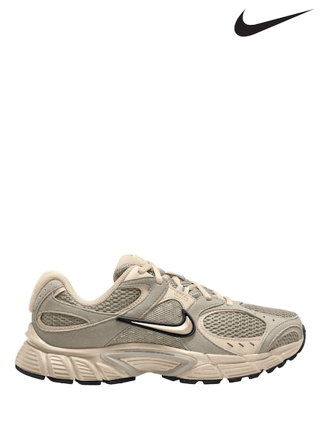 Nike Neutral Vomero V5 Runner Trainers (F31150) | £80