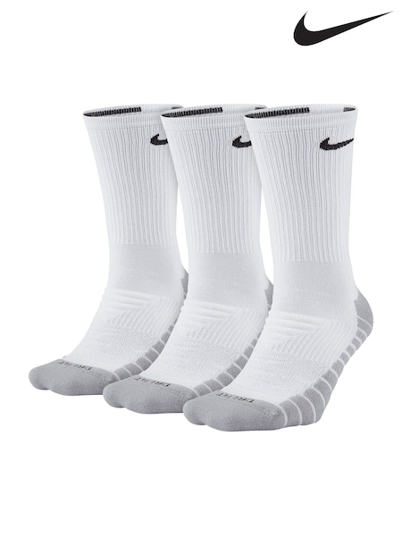 Nike White Everyday Max Cushioned Crew Socks 3 Pack (F31313) | £17.99