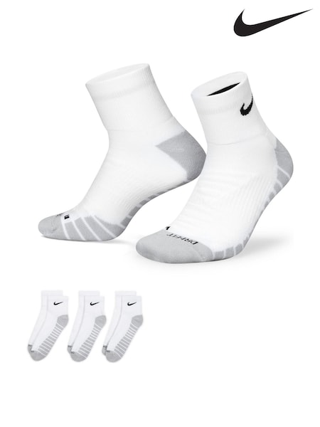Nike White Everyday Max Cushioned Ankle Socks 3 Pack (F31314) | £18