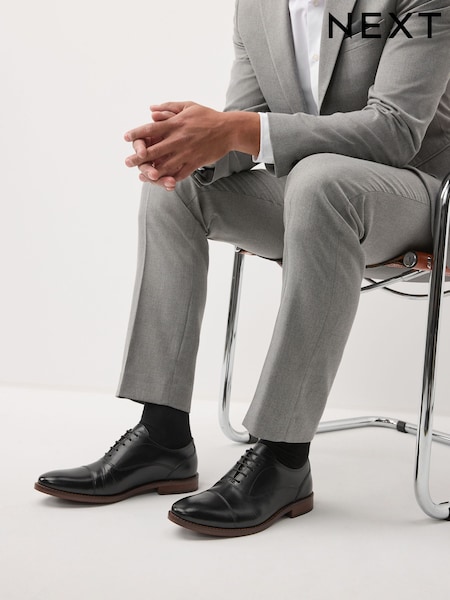 Black Contrast Sole Leather Oxford Toecap Shoes (F33950) | £62