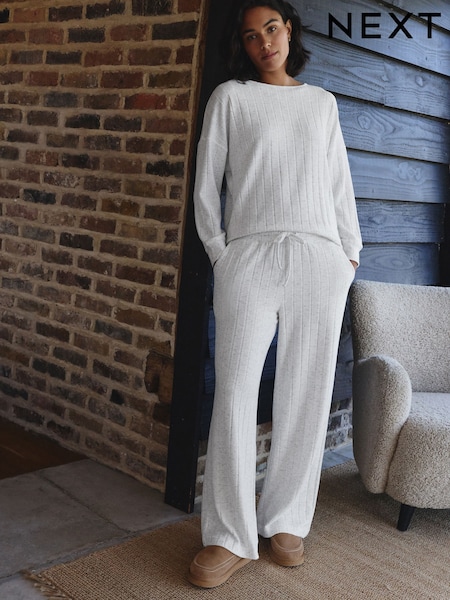 White Cosy Long Sleeve Pyjamas (F41572) | £38