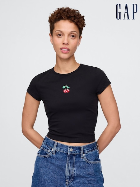 Gap Black Cherry Cropped Graphic T-Shirt (F42019) | £16
