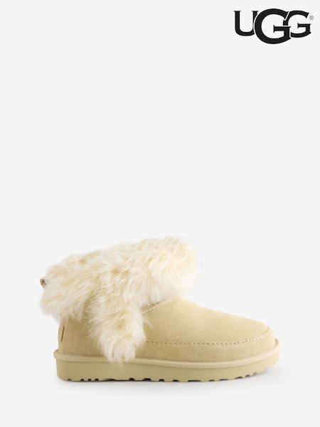 UGG Sand Classic Ultra Mini Chalet Boots (F43728) | £155