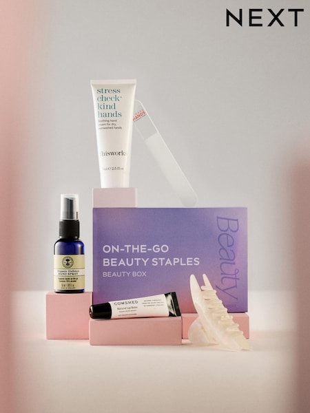 On The Go Beauty Box (Worth Over £44) (F51512) | £15