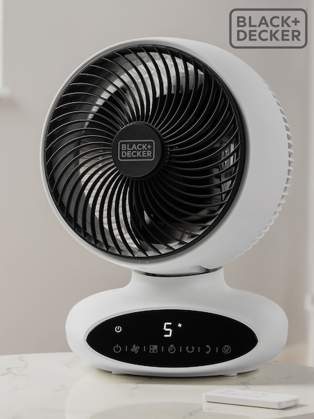 Black & Decker White 9” Air Circulation Desk Fan (F52331) | £80