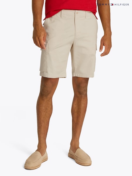 Tommy Hilfiger Natural 1985 Harlem Cargo Shorts (F54976) | £85
