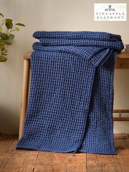Pineapple Elephant Navy Jaipur Chunky Waffle Cotton Throw (F56066) | £30
