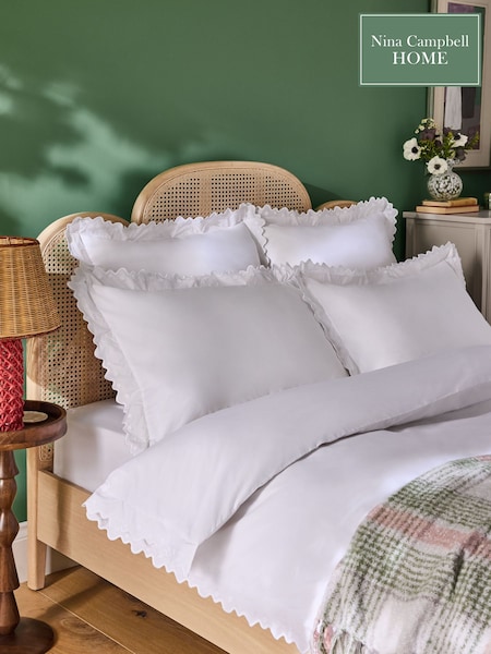 Nina Campbell Set of 2 White Jester Scallop Spot 200 Thread Count Pillowcases (F56943) | £25