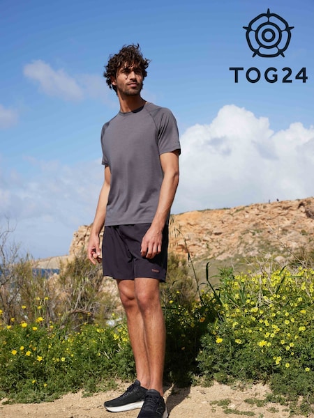 Tog 24 Grey Mens Durleigh Tech Short Sleeve Top (F63982) | £25