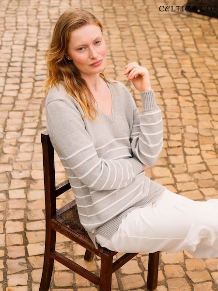 Celtic & Co. Merino V-Neck Jumper (F65549) | £139