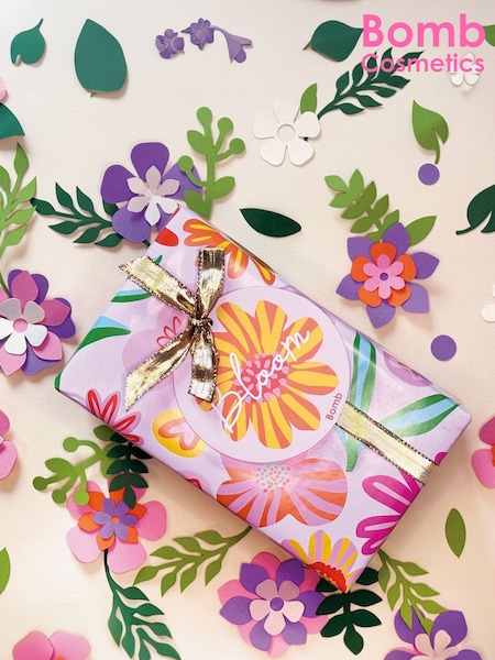 Bomb Cosmetics Bloom Bath Bomb Gift Pack (F65855) | £20