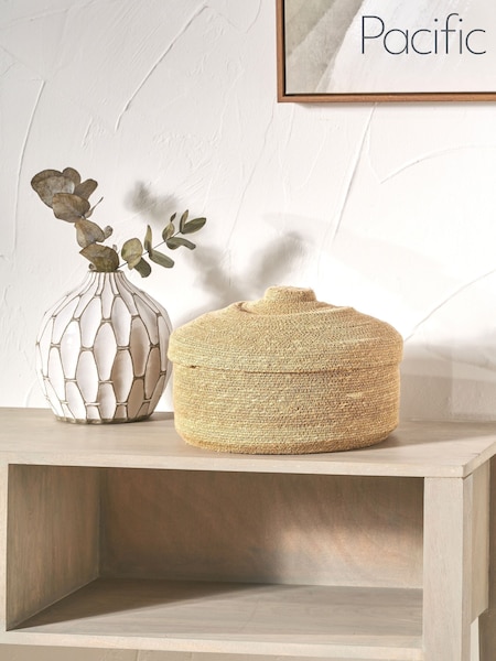 Pacific Lifestyle Natural Seagrass Lidded Round Basket (F66805) | £30