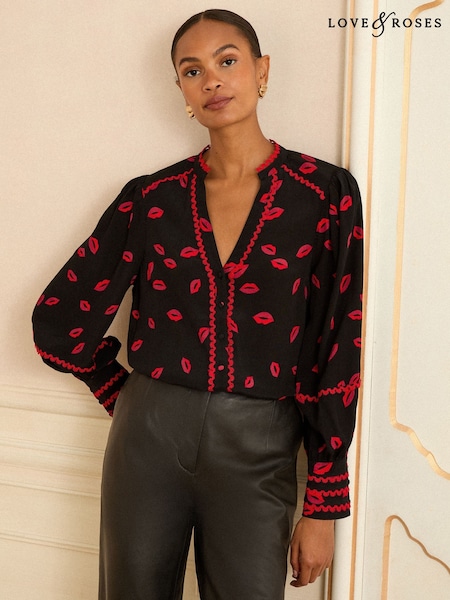 Love & Roses Black Lips Print Notch Neck Long Sleeve Blouse (F67952) | £38
