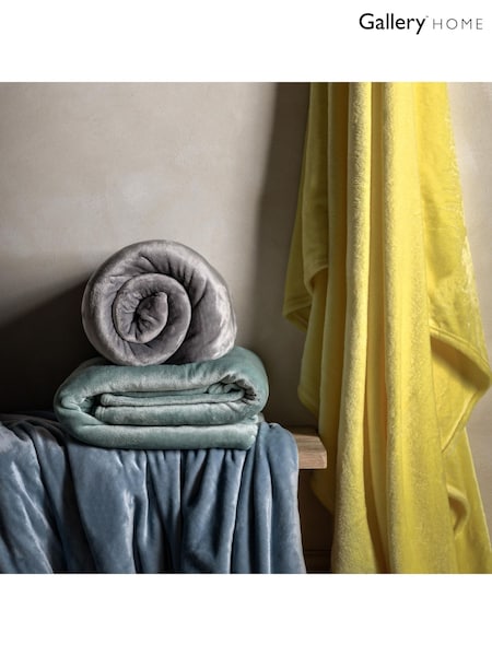 Gallery Home Yellow Santa Fe Supersoft Throw (F72391) | £20