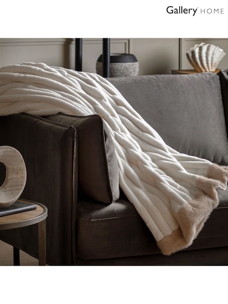 Gallery Home Cream Whinfell Luxury Faux Fur Throw (F72399) | £55