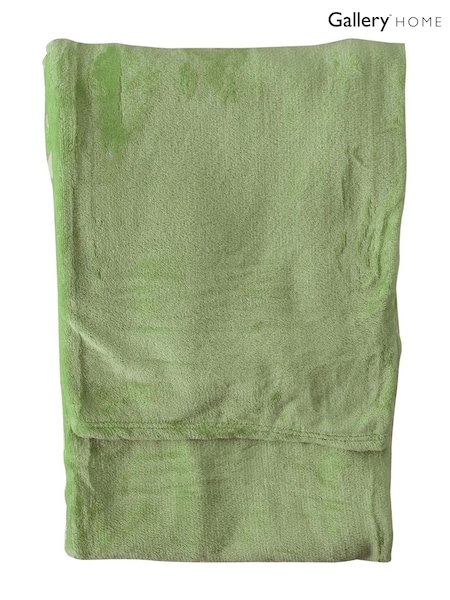 Gallery Home Green Rolled Flannel Fleece (F72491) | £20
