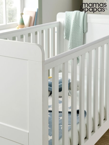 Mamas & Papas White Hampden Nursery Cot Bed (F75041) | £330