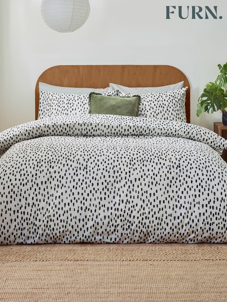 Furn Multi Dottie Duvet Set (F84762) | £15 - £32