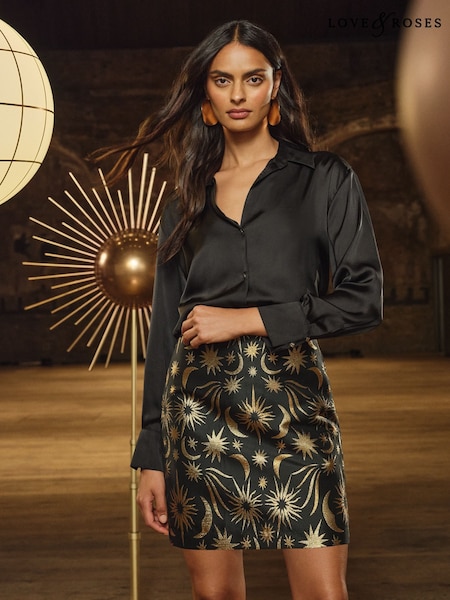 Love & Roses Black Gold Star Print Printed Mini Skirt (F88379) | £45
