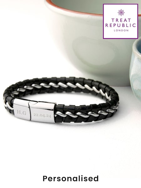 Treat Republic Mens Personalised Metal Detailed Leather Bracelet (F88770) | £30