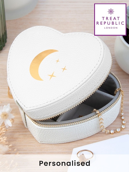 Treat Republic Personalised Customisable Icon Heart Jewellery Case (F88779) | £25