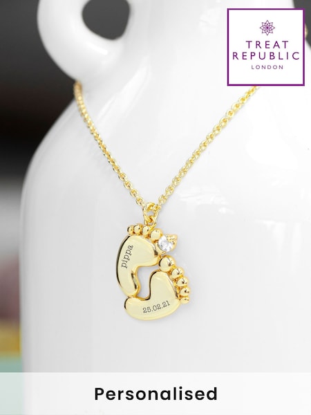 Treat Republic Baby Personalised Feet Necklace (F88792) | £30