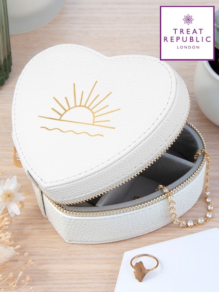 Treat Republic Customisable Icon Heart Jewellery Case (F88796) | £0