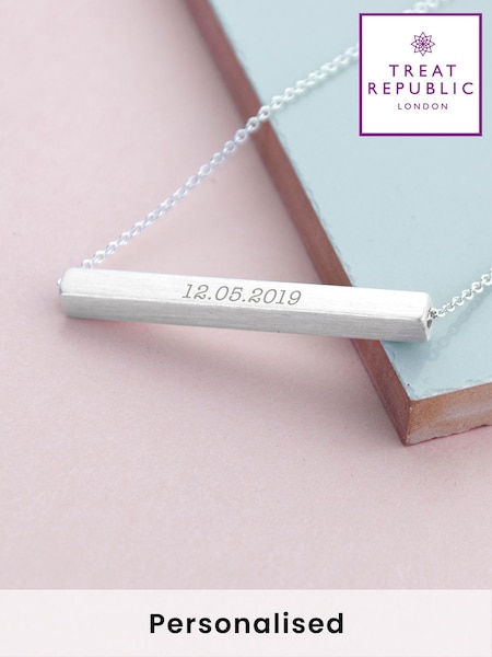 Treat Republic Personalised Horizontal Bar Necklace (F88797) | £25