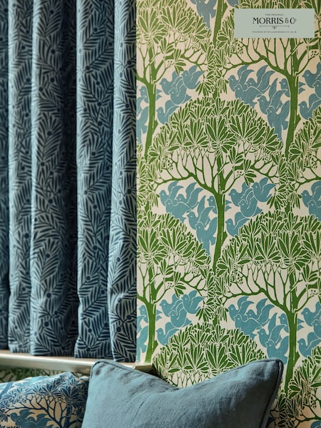 Morris & Co Garden Green The Savaric Bedford Park Wallpaper (F92558) | £132