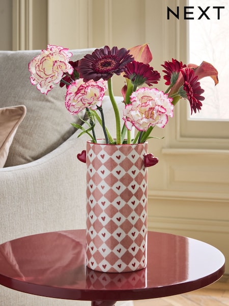 Pink Ceramic Heart Vase (F93108) | £14