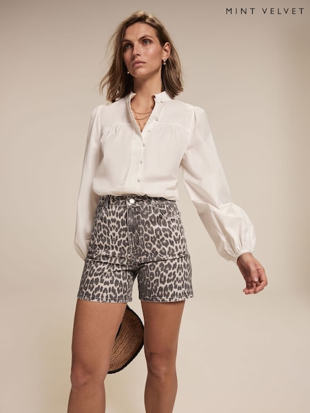Mint Velvet Cream Leopard Print Denim Shorts (F94657) | £69