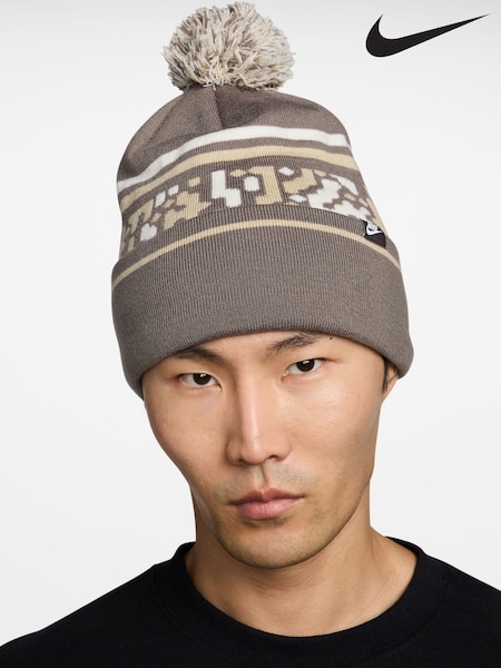 Nike Grey Stone Outdoor Peak Beanie (F95456) | £28