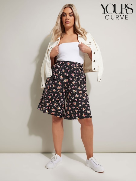 Yours Curve Charcoal Black Floral Print Crinkle Jersey Shorts (F97008) | £22