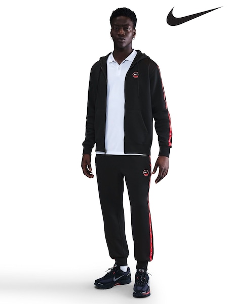 Nike Black Joggers (F98886) | £60