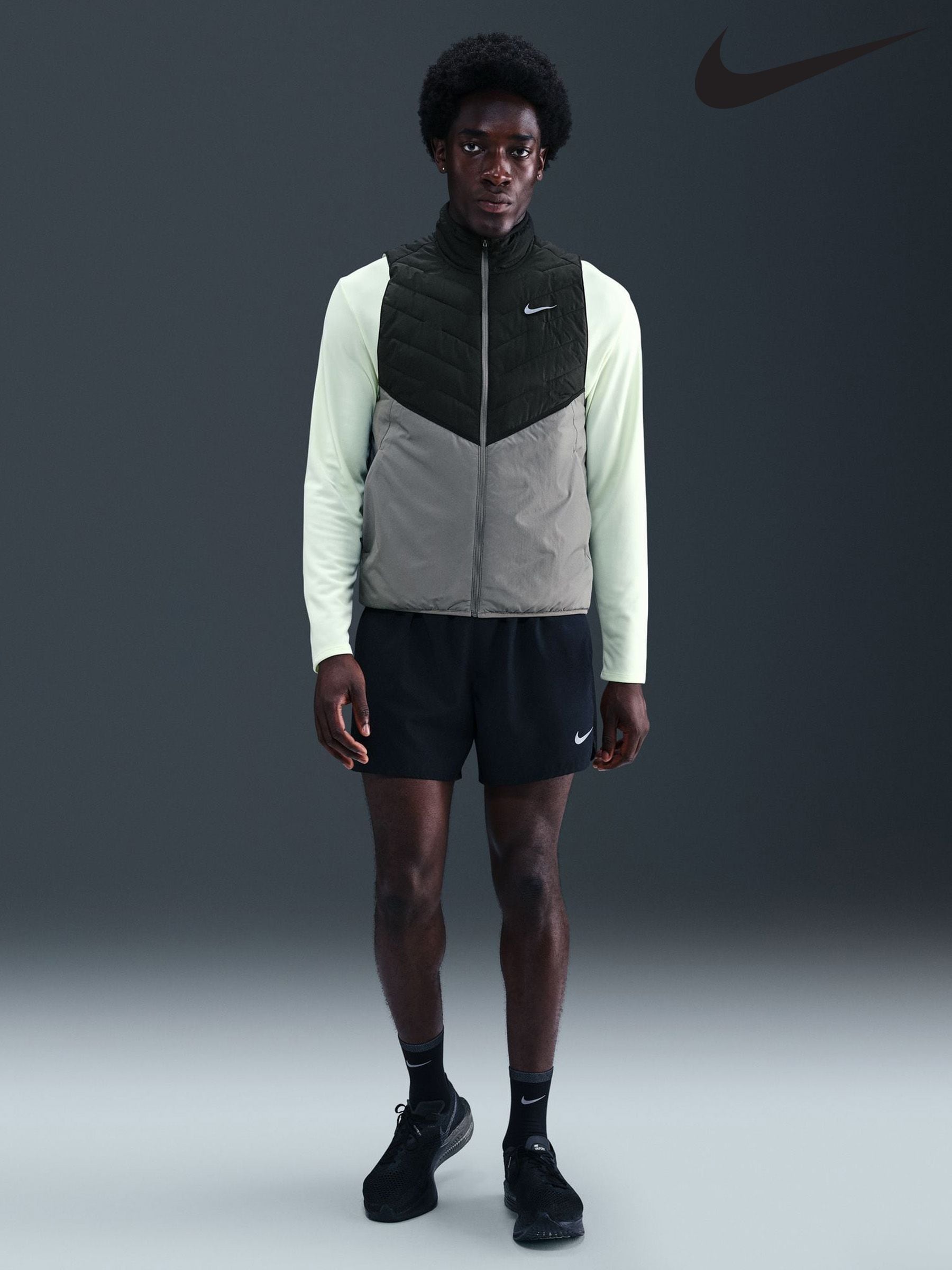 nike outdoor vest