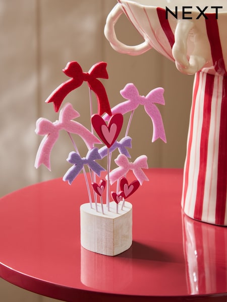 Pink Felt Bows and Hearts Ornament (G00046) | £8