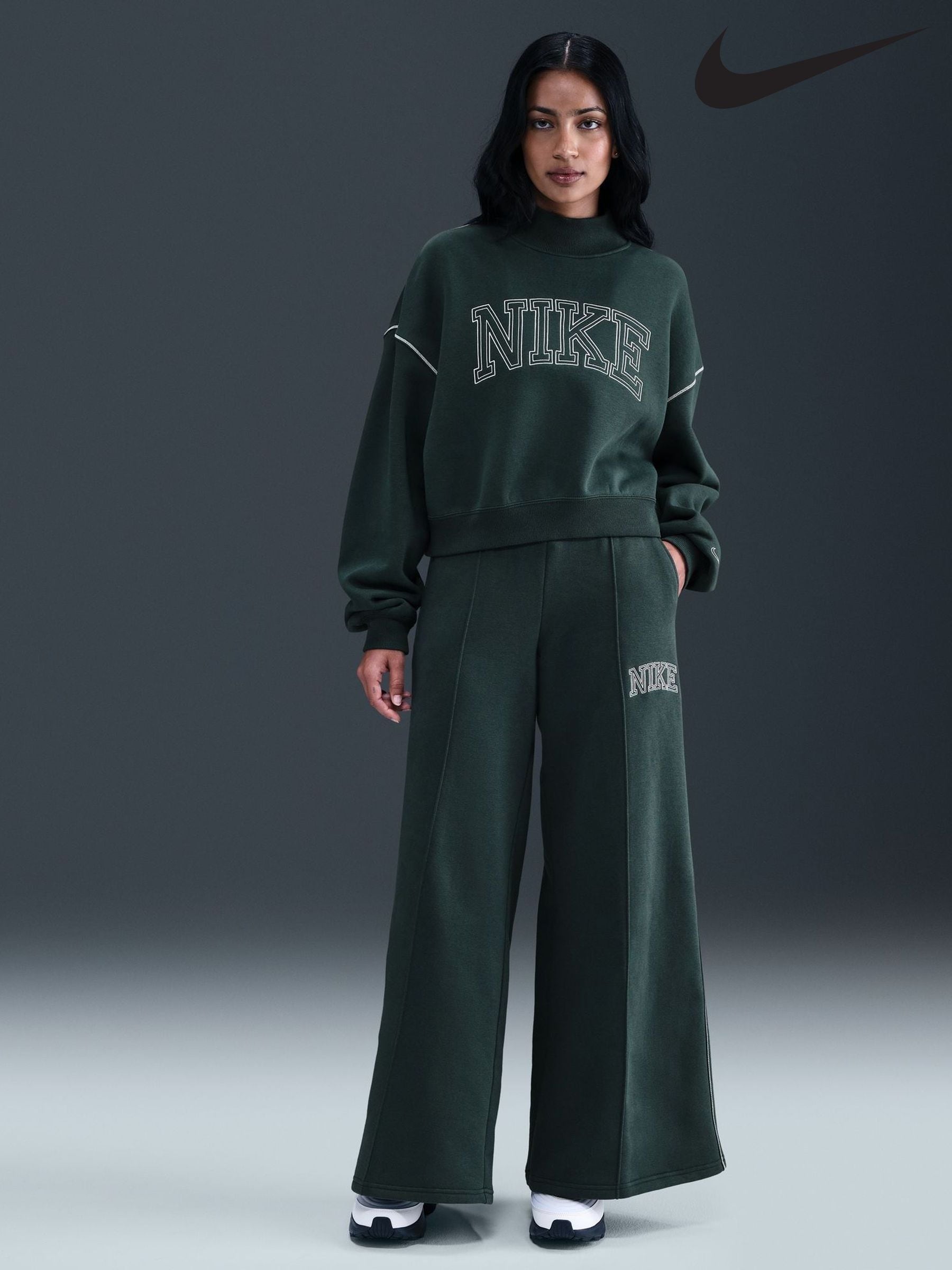 nike women's lounge sets