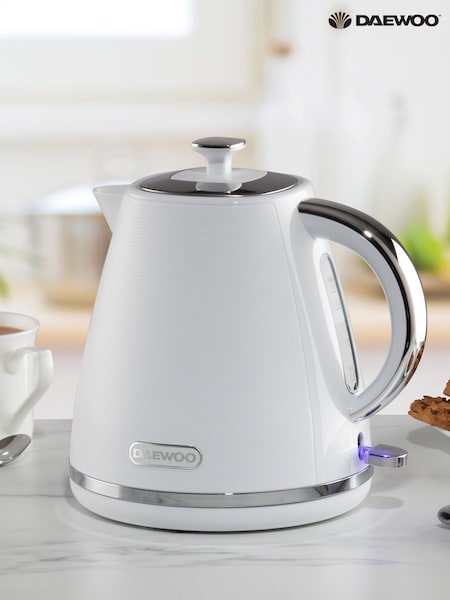 Daewoo White Stirling 1.7L 3Kw Pyramid Kettle (G01161) | £35