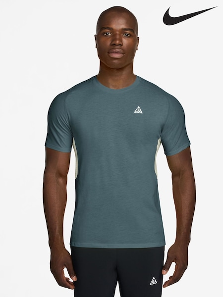 Nike Mineral Slate ACG Solar Chase Dri-FIT ADV Running T-Shirt (G02854) | £55