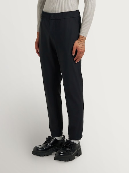 Moose Knuckles Black Barrows Staight Leg Tech Pants (G06949) | £230